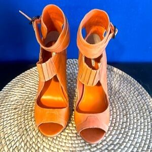 Women’s Leon Max Leather Peep Toe Buckle High Heel Shoes Size 7